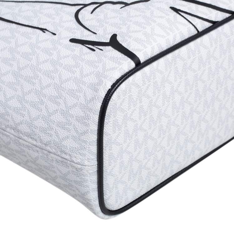 Pre Owned Michael Kors White/Black Coated Canvas Medium New York City Carryall Tote