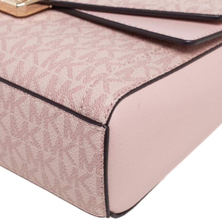Pre Owned Michael Kors Pink Signature Coated Canvas and Leather Medium Kinsley Shoulder Bag