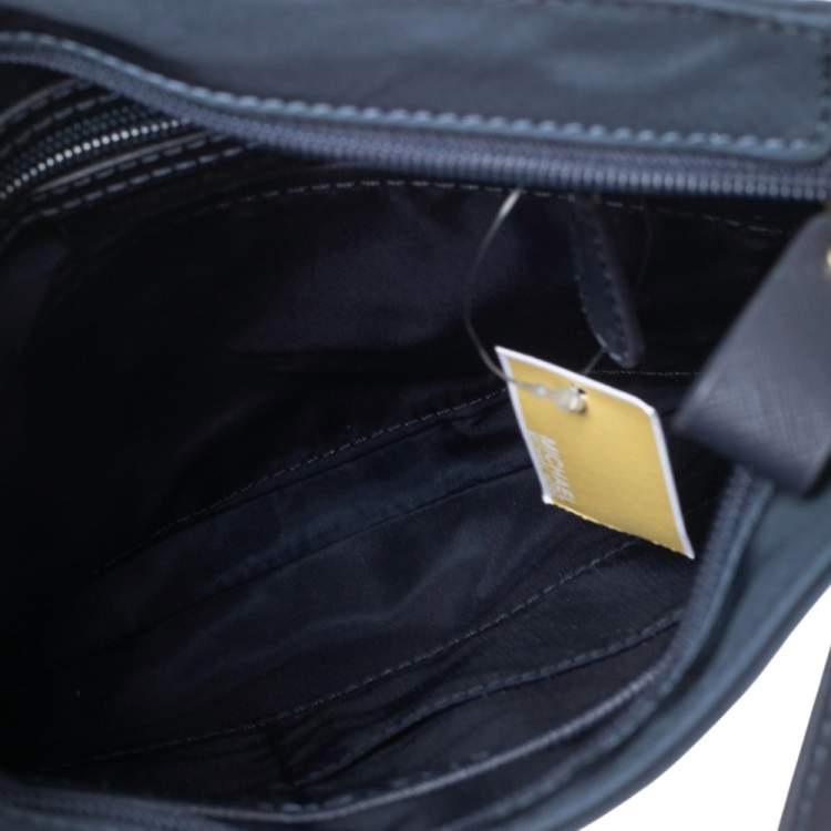 Pre Owned Michael Kors Navy Blue Nylon Large Kelsey Messenger Bag 