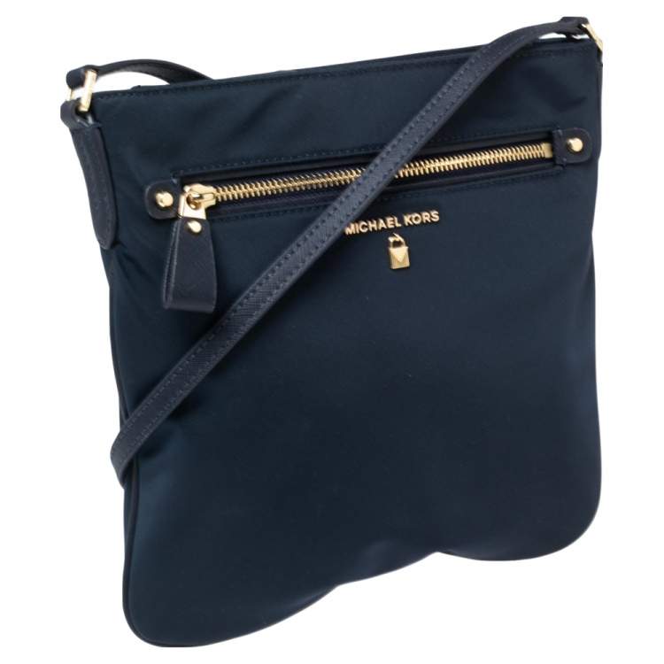Pre Owned Michael Kors Navy Blue Nylon Large Kelsey Messenger Bag 