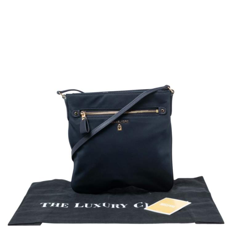 Pre Owned Michael Kors Navy Blue Nylon Large Kelsey Messenger Bag 