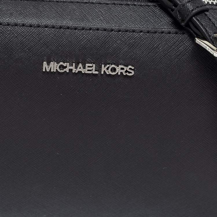 Pre Owned Michael Kors Black Leather Jet Set Crossbody Bag