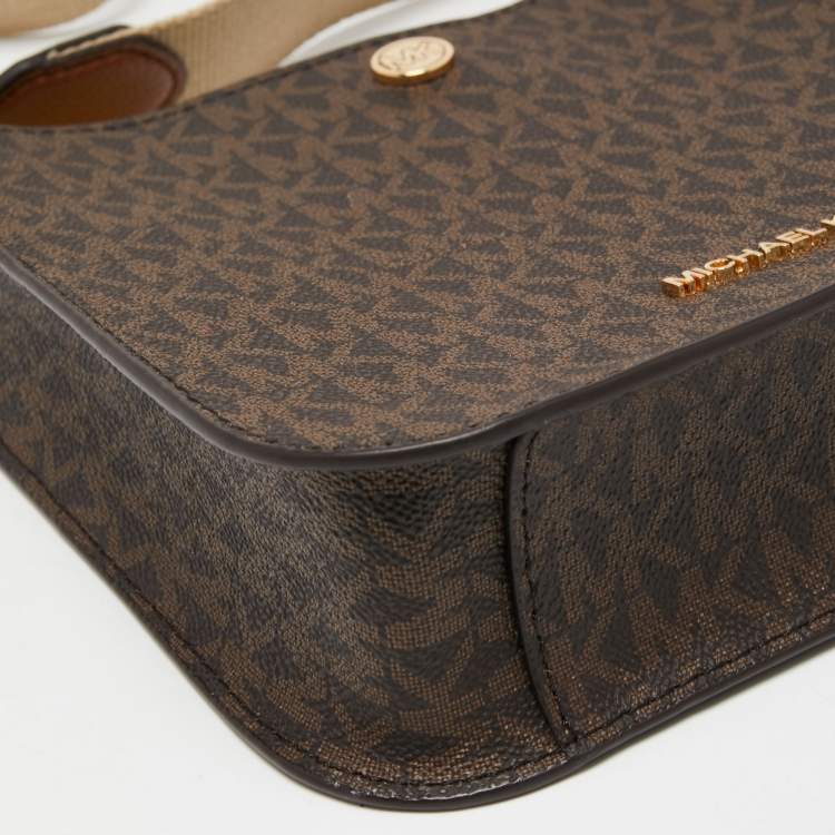 Pre Owned Michael Kors Brown Signature Coated Canvas Briley  Messenger Bag