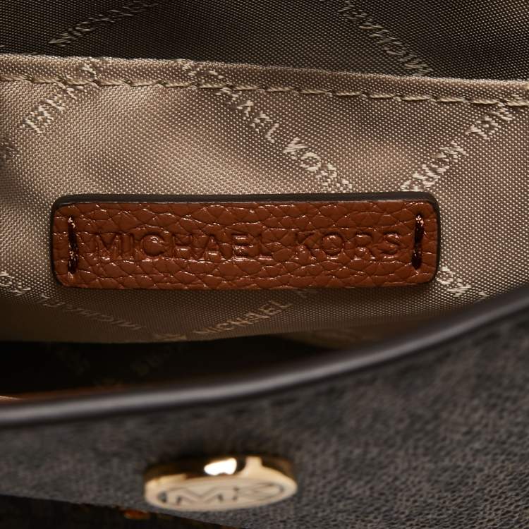 Pre Owned Michael Kors Brown Signature Coated Canvas Briley  Messenger Bag