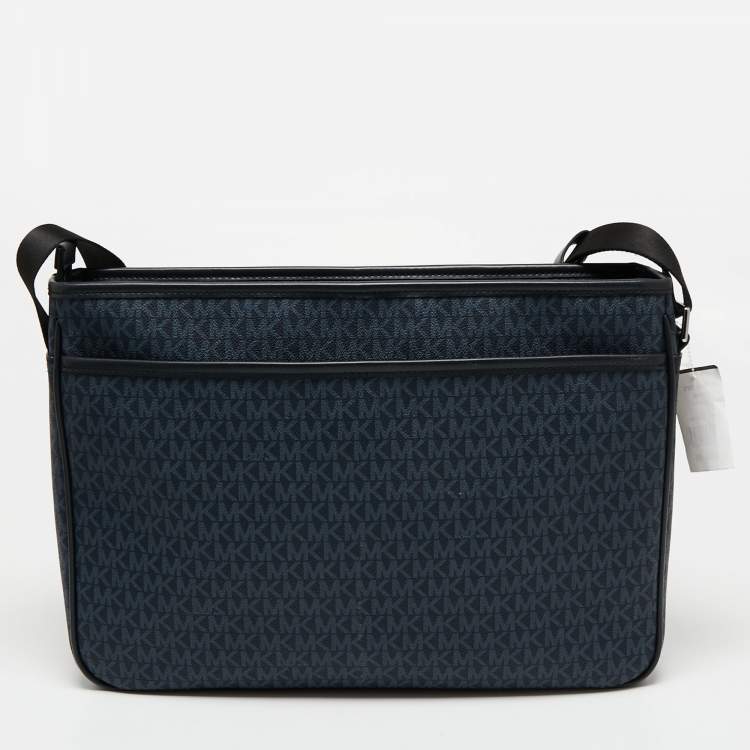 Pre Owned Michael Kors Black/Blue Signature Coated Canvas Cooper Messenger Bag