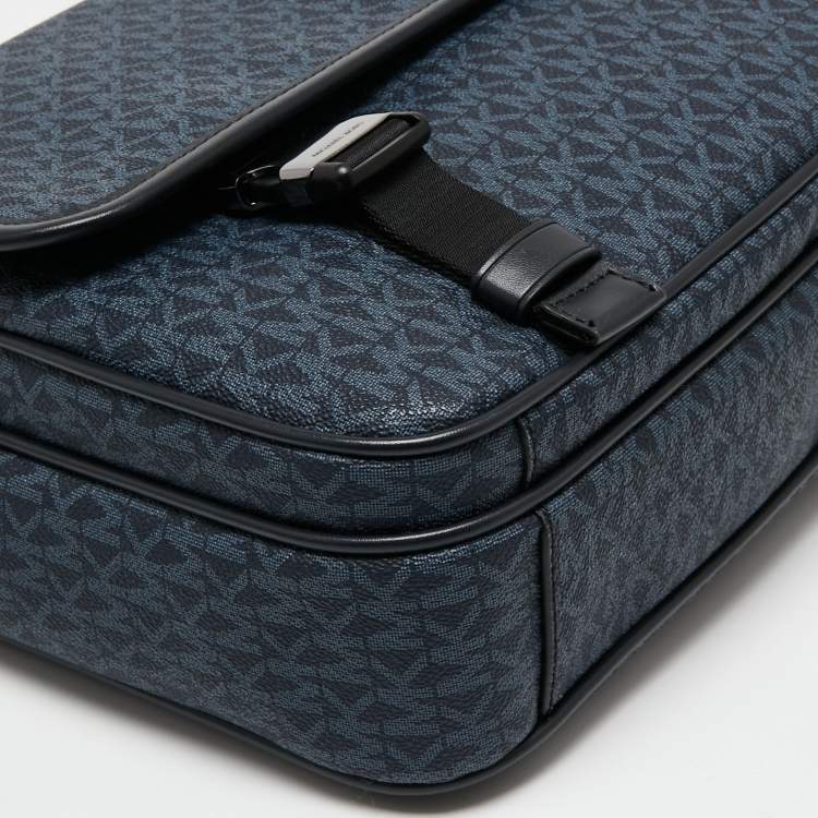 Pre Owned Michael Kors Black/Blue Signature Coated Canvas Cooper Messenger Bag