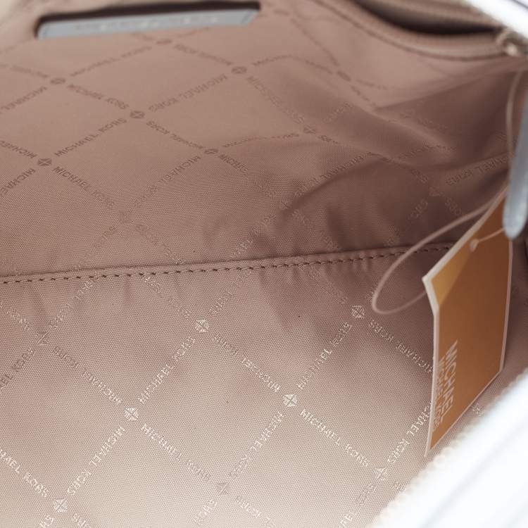 Pre Owned Michael Kors Blue/White Printed Coated Canvas And Leather Medium Jet Set Girls Duffle Bag