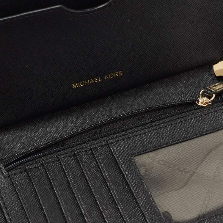 Pre Owned Michael Kors Black Leather Zip Around Wristlet Wallet