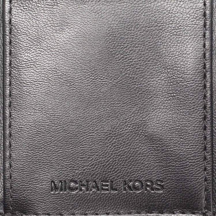 Pre Owned Michael Kors Black Leather Jet Set Travel Compact Wallet