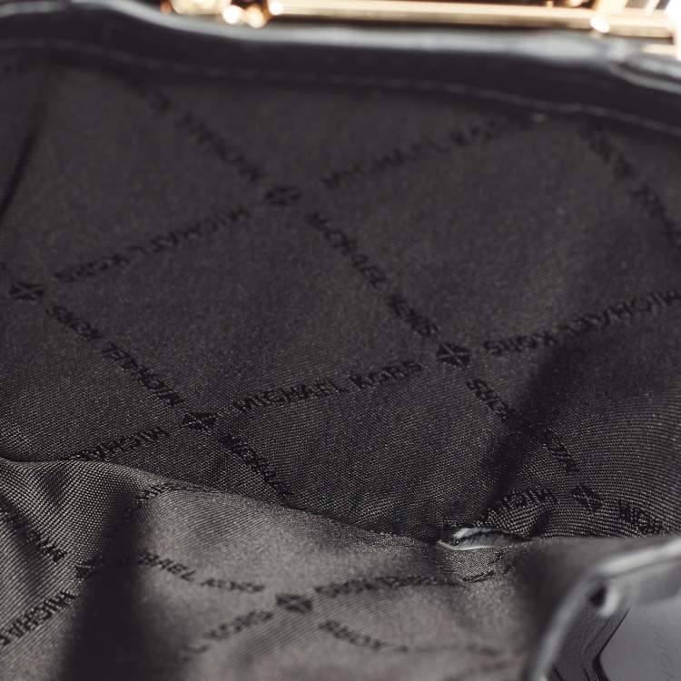 Pre Owned Michael Kors Black Leather Jet Set Travel Compact Wallet