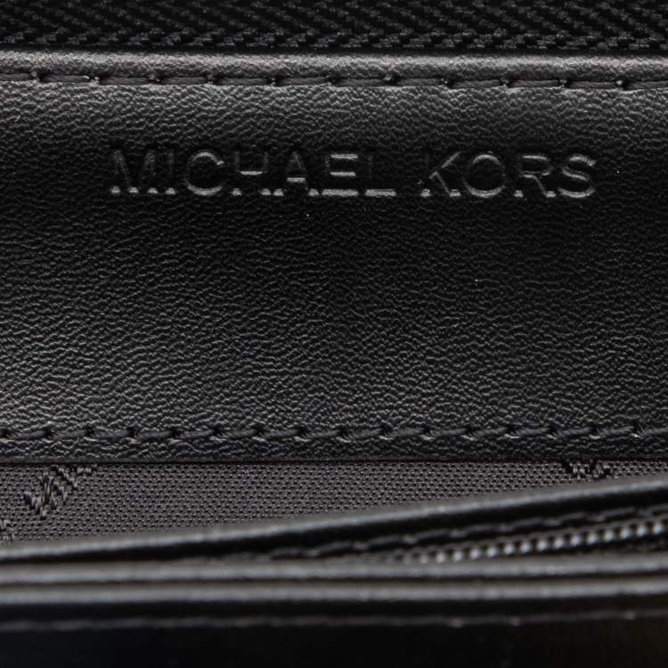 Pre Owned Michael Kors Grey/Black Signature Coated Canvas Zip Around Wristlet Wallet