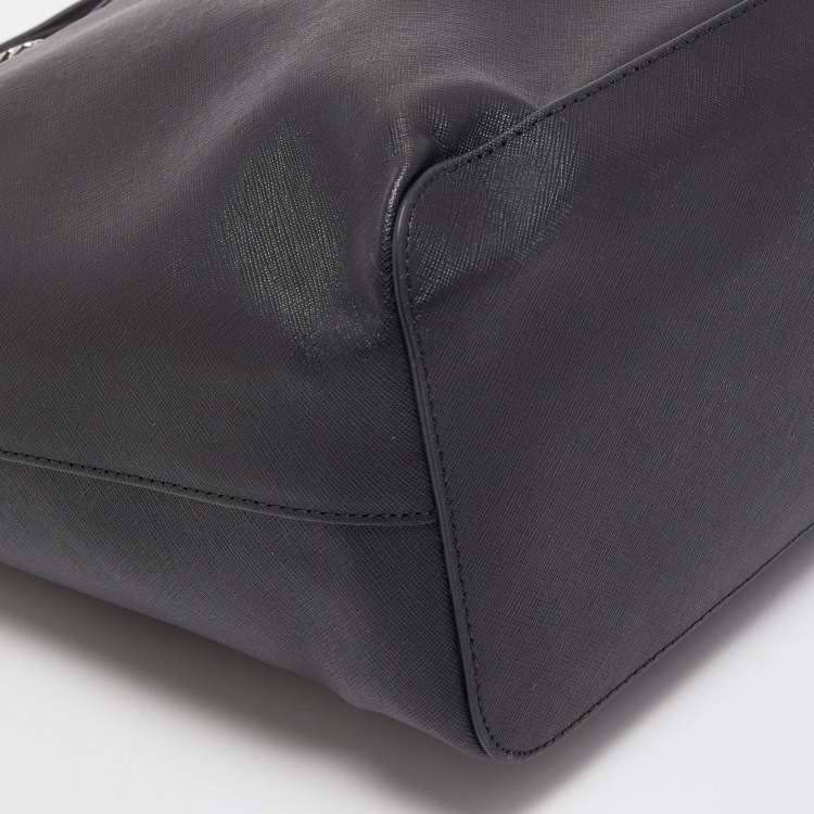 Pre Owned Michael Kors Black Leather Medium Jet Set Travel Chain Tote