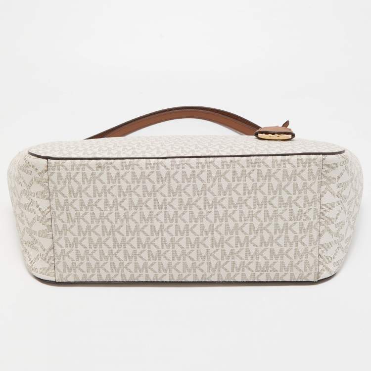 Pre Owned Michael Kors Off White Signature Coated Canvas Large Jet Set Chain Tote