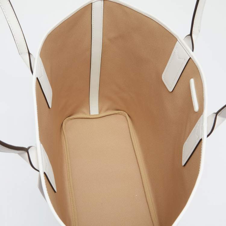 Pre Owned Michael Kors Grey/White Signature Coated Canvas and Leather Jodie Shopper Tote