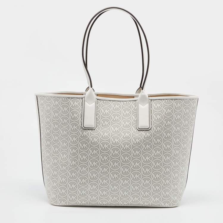 Pre Owned Michael Kors Grey/White Signature Coated Canvas and Leather Jodie Shopper Tote