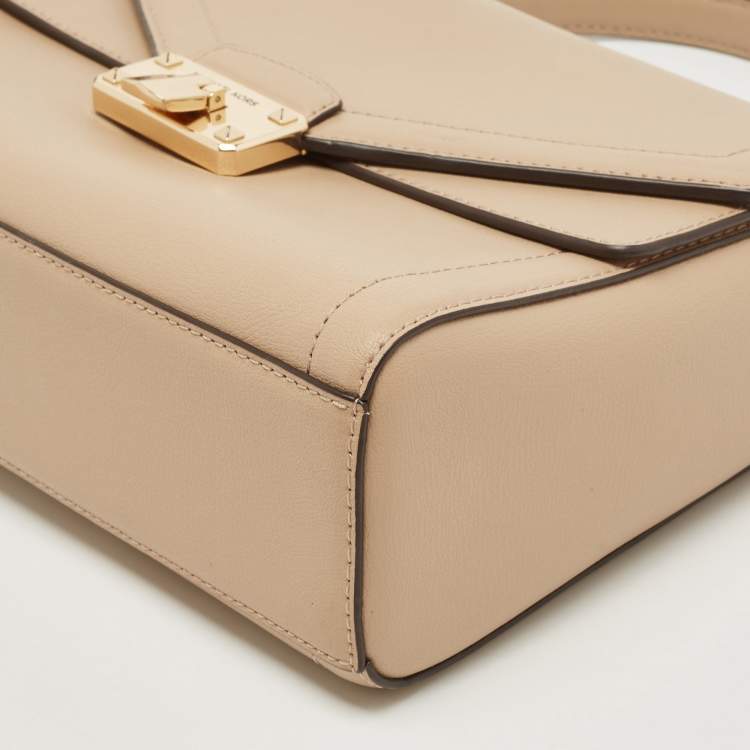 Pre Owned Michael Kors Beige Leather Medium Kinsley Top Handle Bag