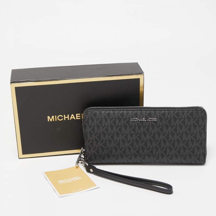 Pre Owned Michael Kors Grey/Black Signature Coated Canvas Zip Around Wristlet Wallet