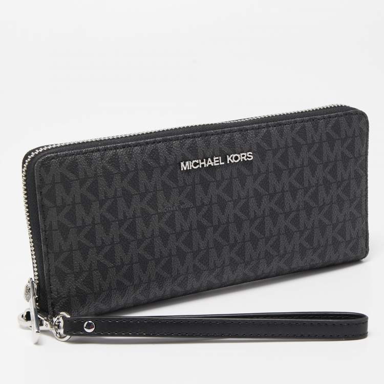 Pre Owned Michael Kors Grey/Black Signature Coated Canvas Zip Around Wristlet Wallet