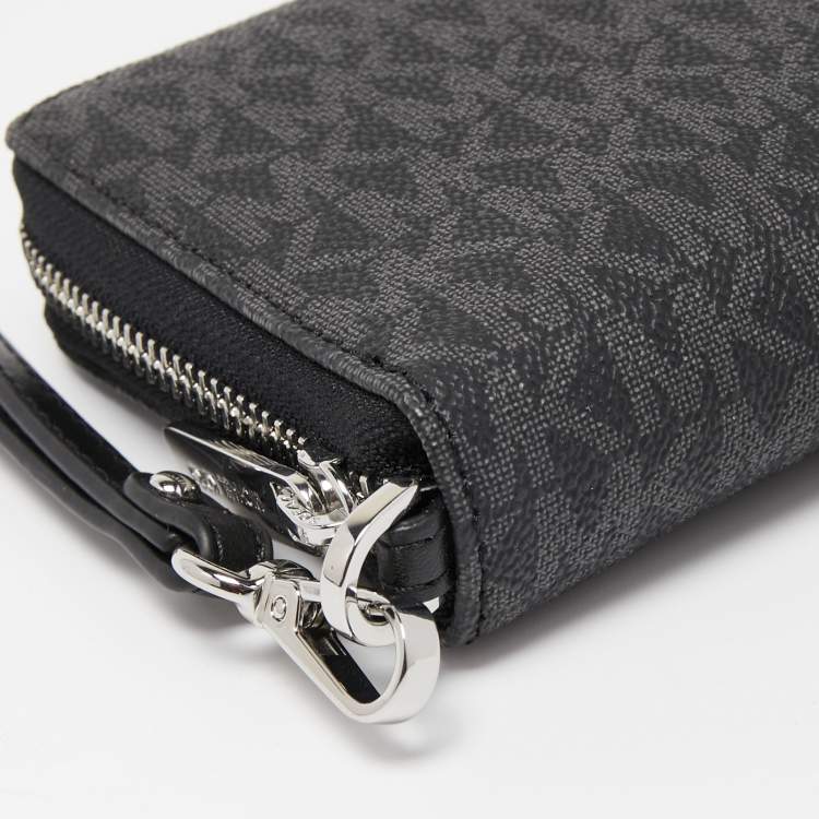 Pre Owned Michael Kors Grey/Black Signature Coated Canvas Zip Around Wristlet Wallet