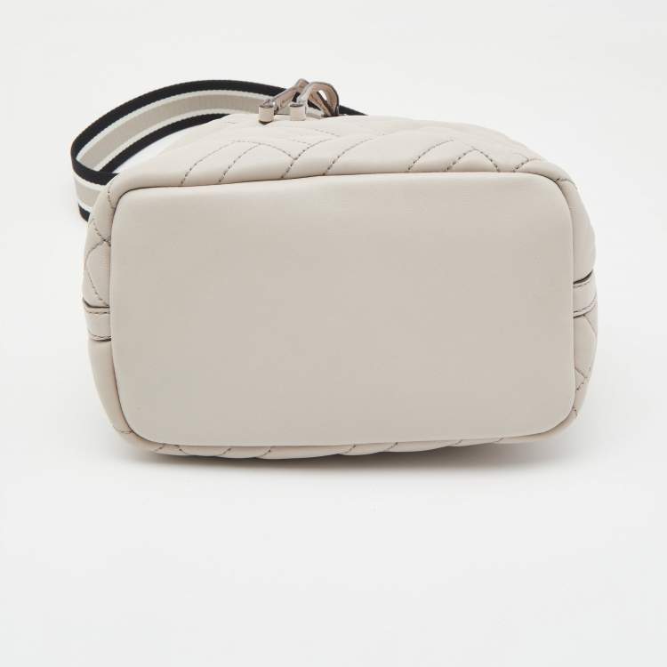 Pre Owned Michael Kors Grey Quilted Leather XS Peyton Bucket Crossbody Bag