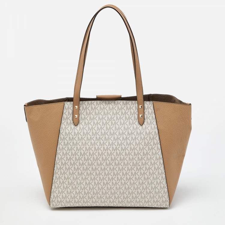 Pre Owned Michael Kors Vanilla/Tan Siganture Coated Canvas and Leather Karlie Tote