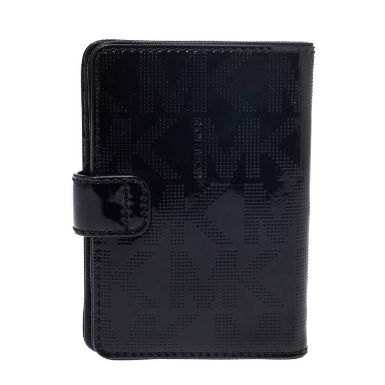 Pre Owned Michael Kors Black Perforated Signature Patent Leather Passport Holder