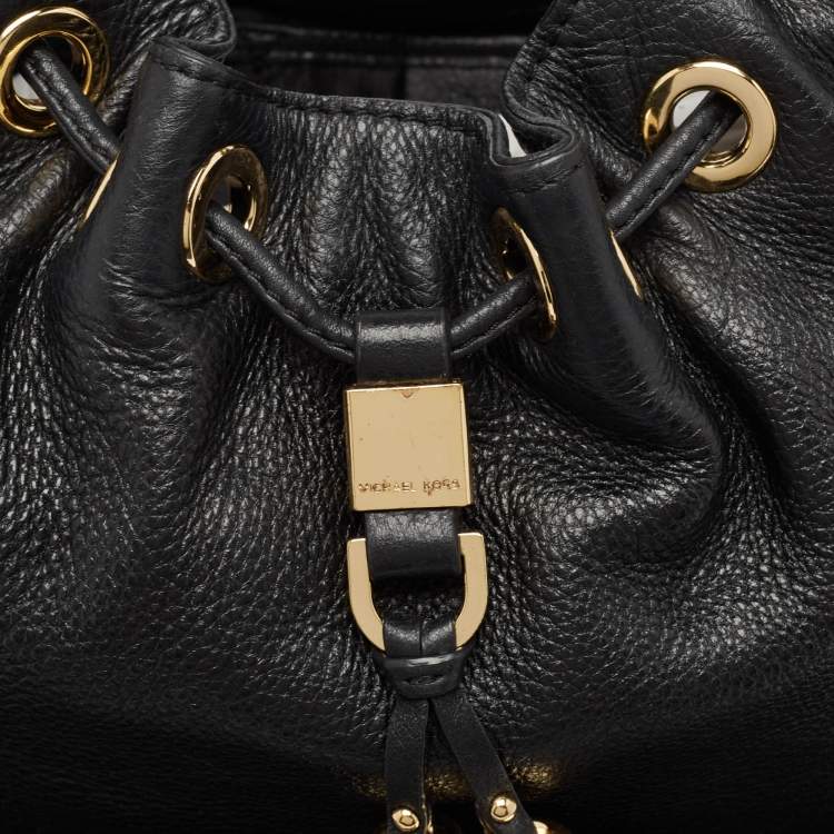 Pre Owned Michael Kors Black Leather Large Camden Drawstring Shoulder Bag