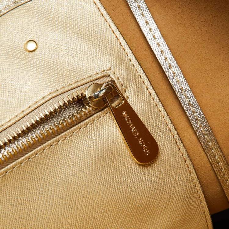 Pre Owned Michael Kors Gold Leather Jet Set Travel Shopper Tote