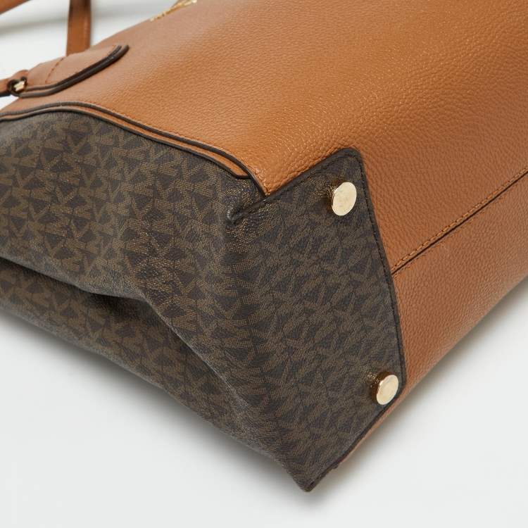 Pre Owned Michael Kors Brown/Tan Signature Coated Canvas and Leather Mae Tote