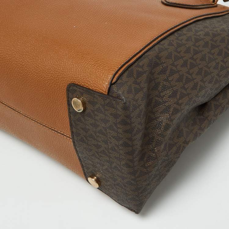 Pre Owned Michael Kors Brown/Tan Signature Coated Canvas and Leather Mae Tote