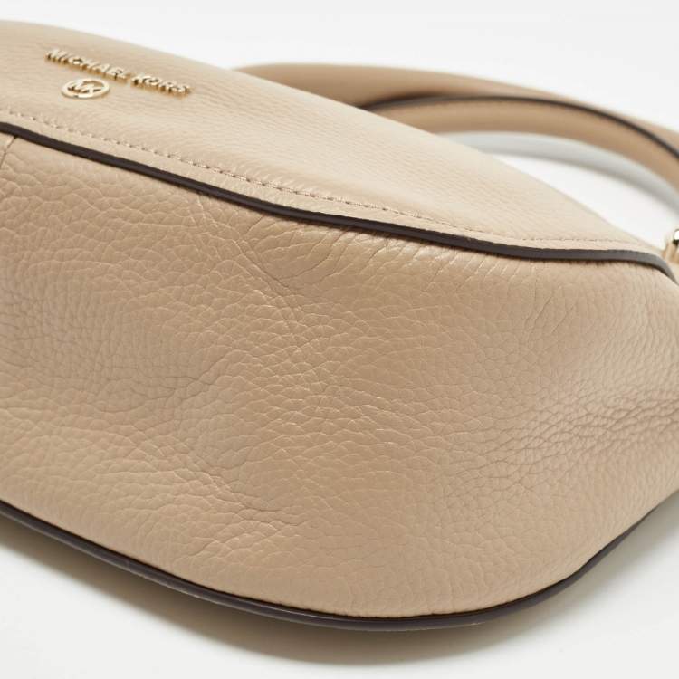 Pre Owned Michael Kors Beige Leather Small Harper Messenger Bag