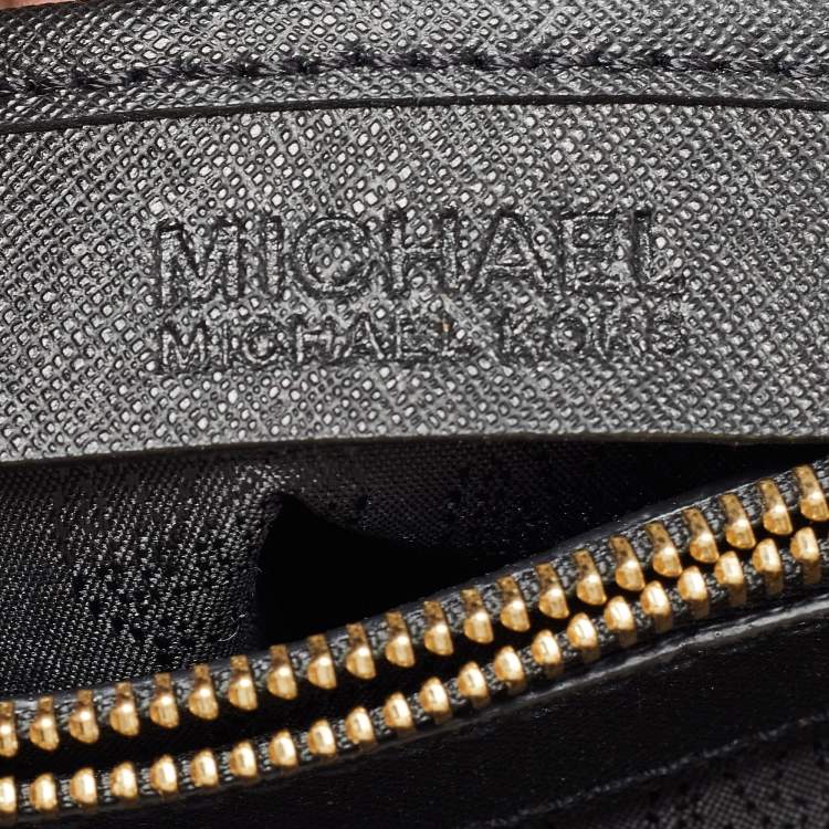 Pre Owned MICHAEL Michael Kors Black Leather Medium Cynthia Tote