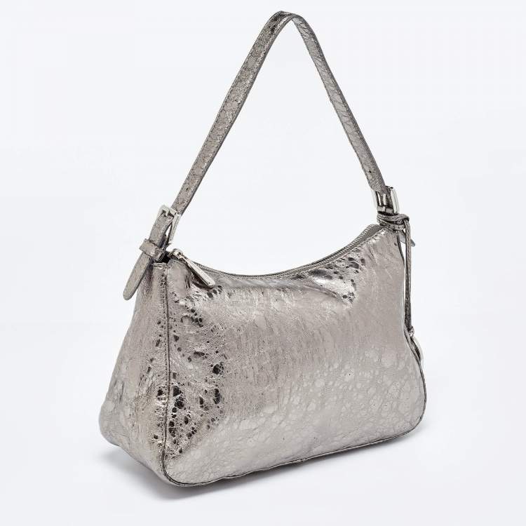 Pre Owned Michael Kors Metallic Grey Textured Patent and Leather Logo Charm Shoulder Bag