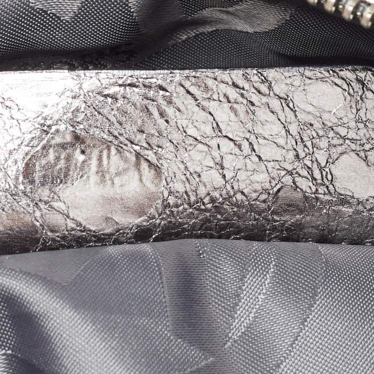 Pre Owned Michael Kors Metallic Grey Textured Patent and Leather Logo Charm Shoulder Bag