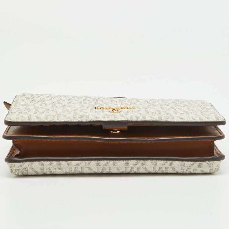 Pre Owned Michael Kors Brown /White Signature Coated Canvas and Leather Phone Wallet Bag