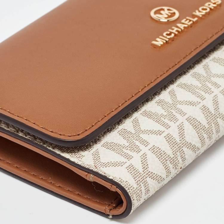 Pre Owned Michael Kors White/Tan Coated Canvas and Leather Fulton Continental Wallet