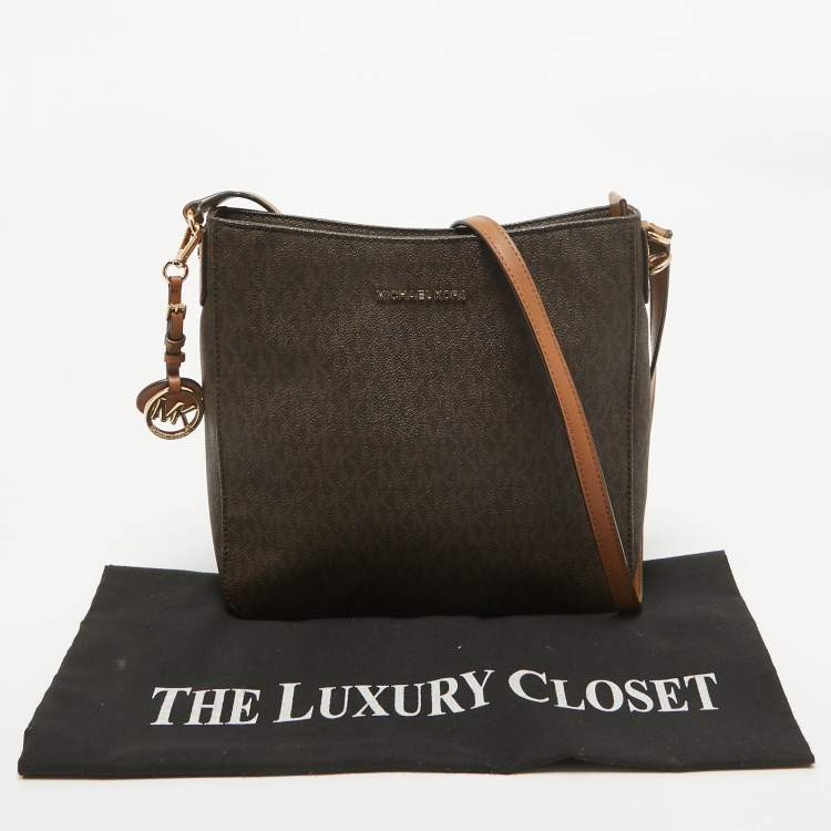 Pre Owned Michael Kors Dark Brown Signature Coated Canvas Jet Set Messenger Bag
