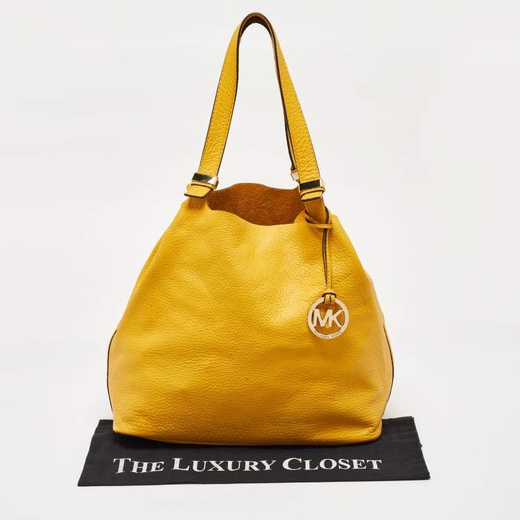 Pre Owned Michael Kors Yellow Leather Colgate Grab Shoulder Bag