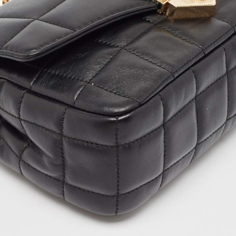 Pre Owned Michael Kors Black Quilted Leather Large Soho Chain Shoulder Bag