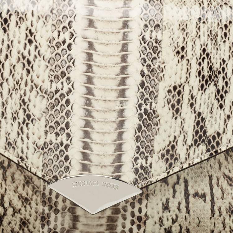 Pre Owned Michael Kors White/Black Watersnake Leather Barbara Envelope Clutch
