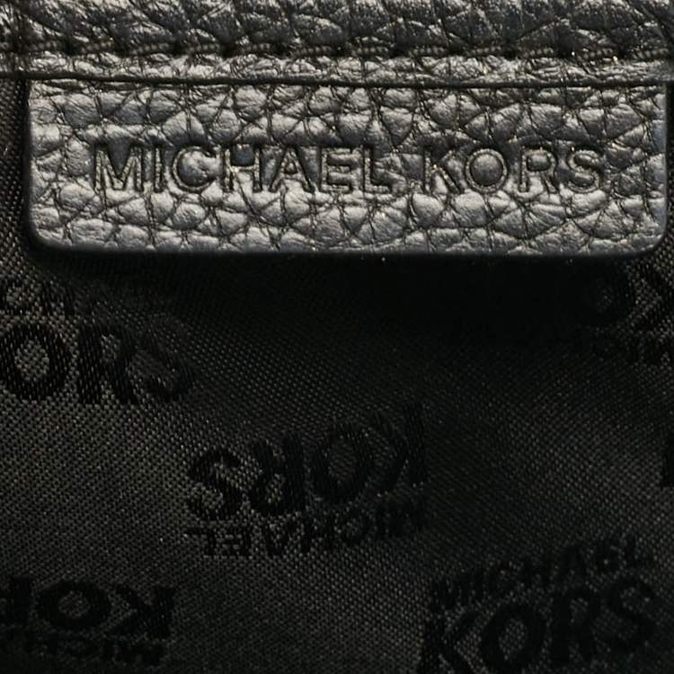 Pre Owned Michael Kors Black Leather Camera Crossbody Bag