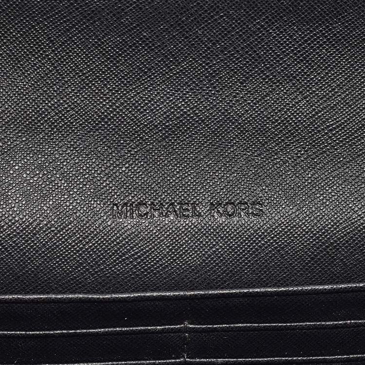 Pre Owned Michael Kors Black Leather Jet Set Flap Crossbody Bag