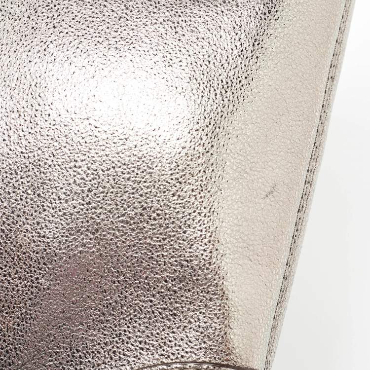 Pre Owned Michael Kors Metallic Grey Leather Fallon Wristlet Clutch
