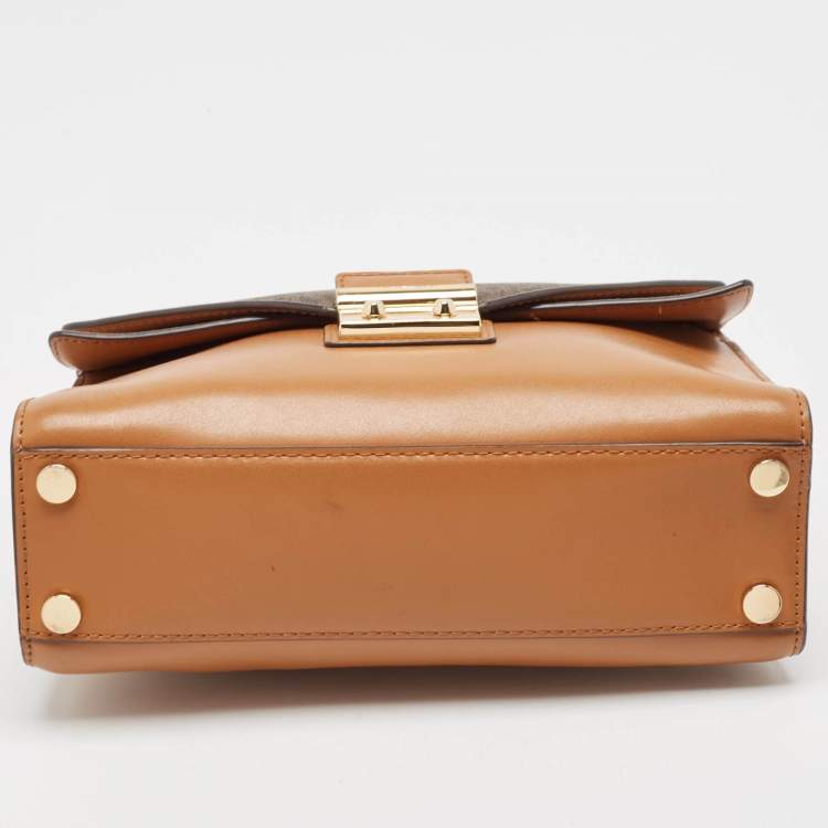 Pre Owned Michael Kors Tricolor Signature Coated Canvas Kinsley Top Handle Bag