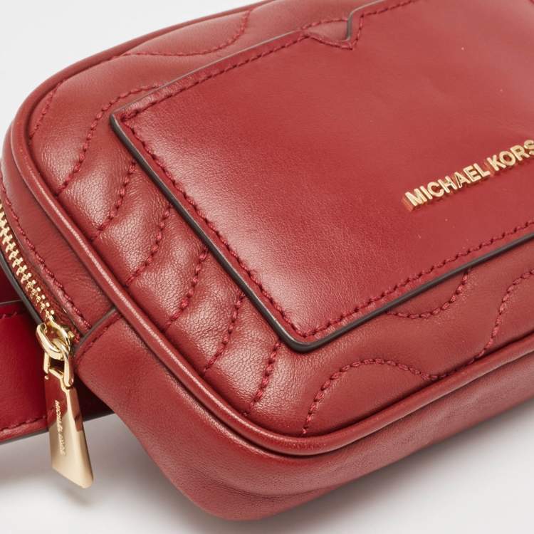 مملوكة مسبقًا Michael Kors Red Matelasse Leather Utility Belt Bag