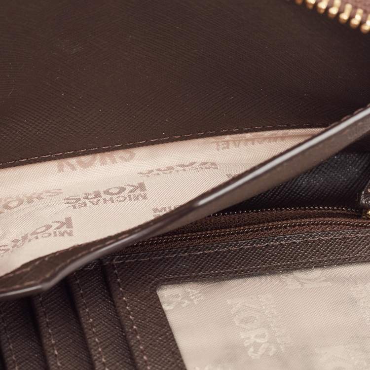 Pre Owned Michael Kors Beige/Brown Snakeskin Embossed Leather Jet Set Zip Around Wallet