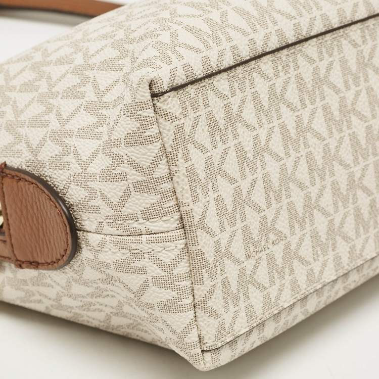 Pre Owned Michael Kors Grey Signature Coated Canvas Logo Chain Shoulder Bag