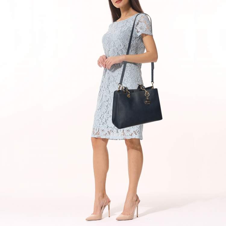 Pre Owned Michael Kors Blue Saffiano Leather Medium Cynthia Tote