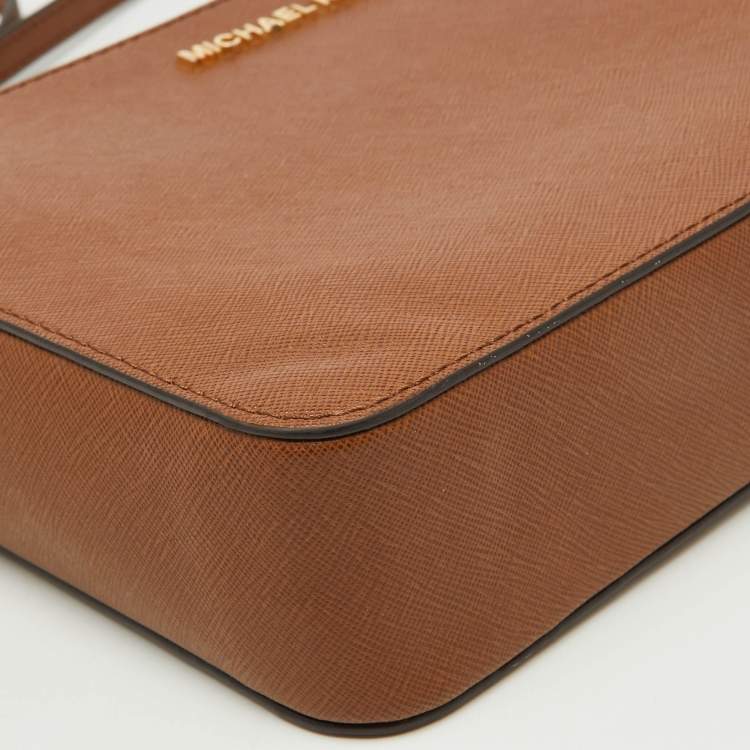 Pre Owned Michael Kors Brown Leather Jet Set Camera Crossbody Bag