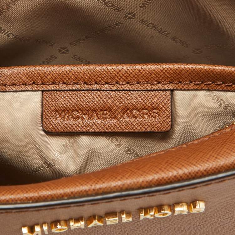 Pre Owned Michael Kors Brown Leather Jet Set Camera Crossbody Bag